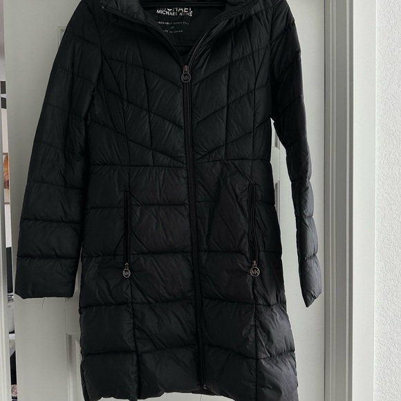 Micheal Kors long black puffer jacket - Picture 1 of 7